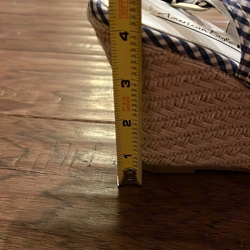 American Eagle Size 9 Blue and White Gingham Platform Espadrilles